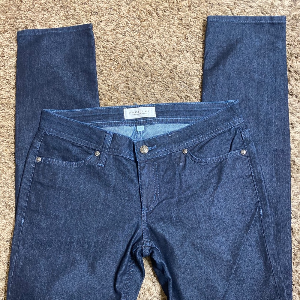 Fabulous Fitting, Sharp Looking Habitual Jeans - image 4